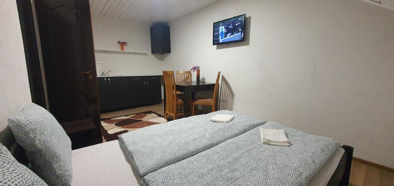Apartman House Lägenhet Odorheiu Secuiesc Exteriör bild