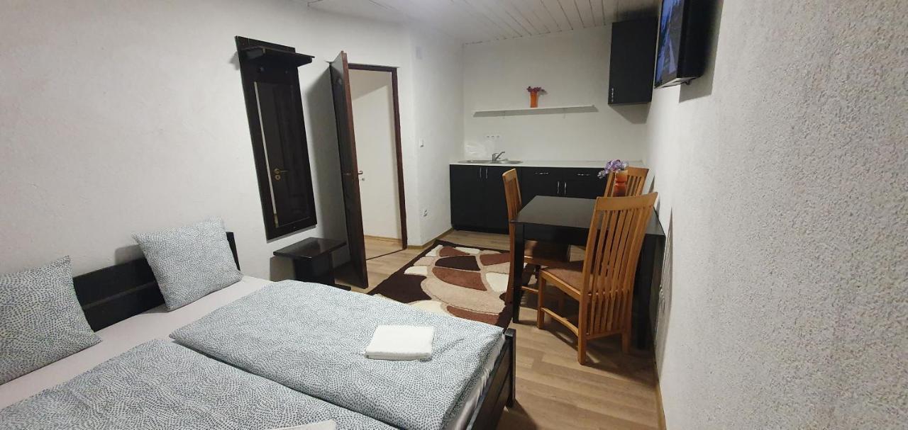 Apartman House Lägenhet Odorheiu Secuiesc Exteriör bild