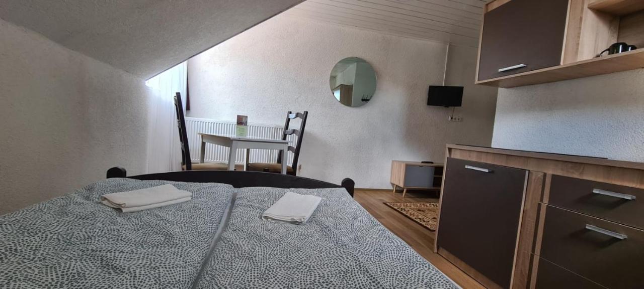 Apartman House Lägenhet Odorheiu Secuiesc Exteriör bild